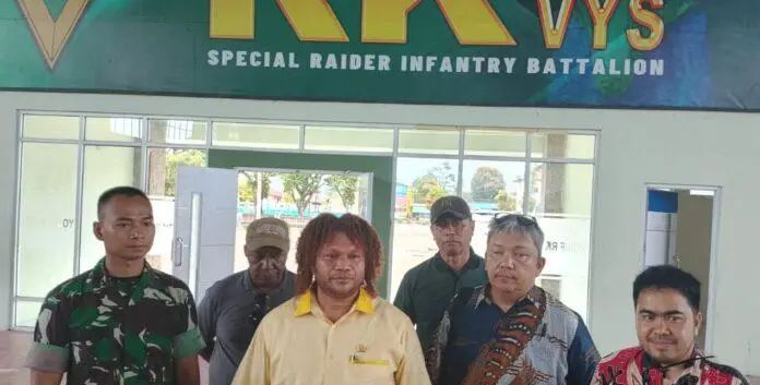 Bersama pengurus PERTINA , Paul Finsen Mayor Tinjau Gedung Serbaguna Bataliyon 762 Sorong