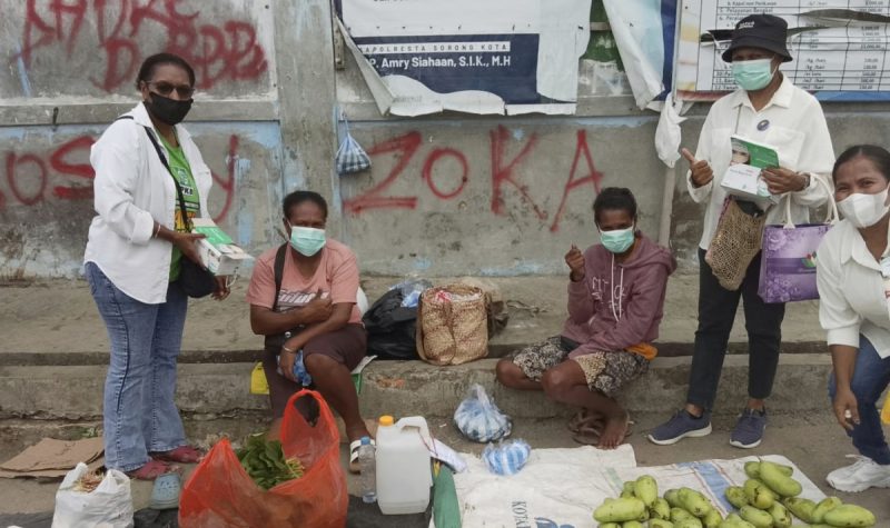 Hadir di Tengah Mama Pedagang, Perempuan Bangsa Tebar Kepedulian di Tengah Kabut Asap